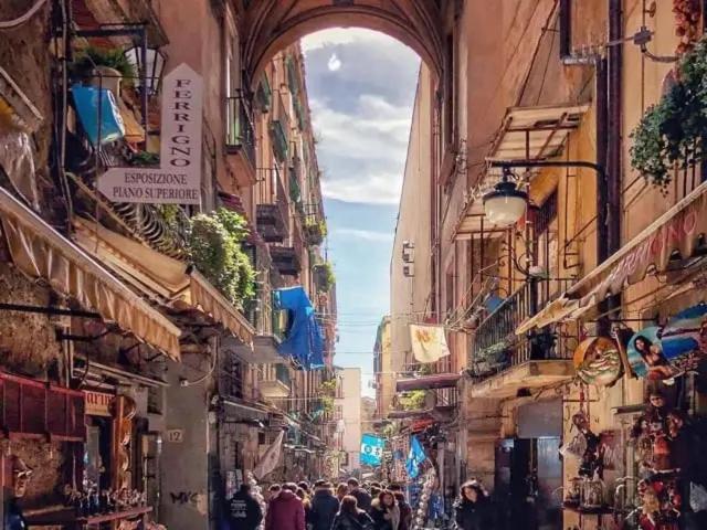 La Casetta In Centro Napoli Exterior foto